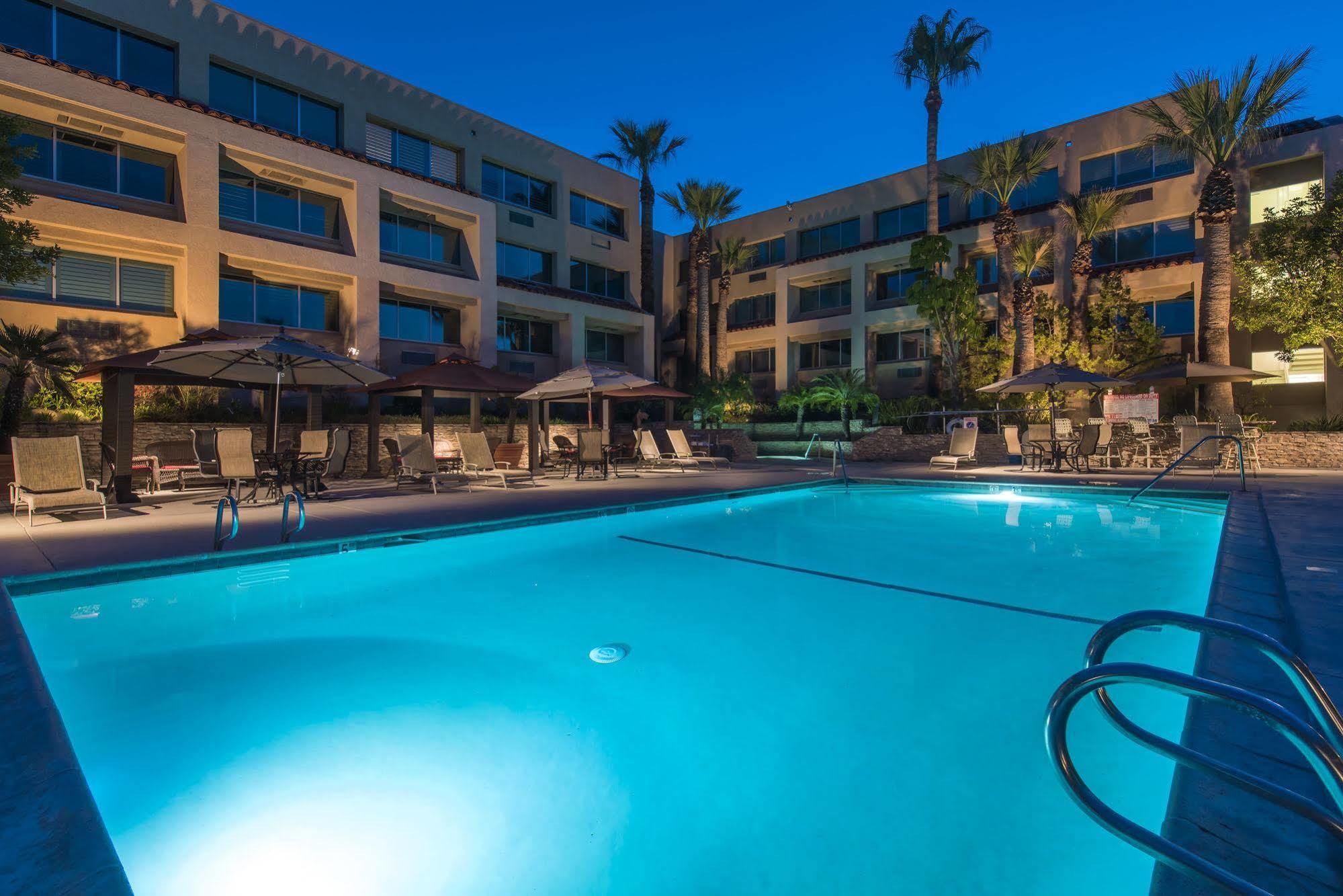 Grand Vista Hotel Simi Valley Zewnętrze zdjęcie